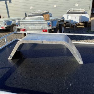 Tapabarro galvanizado para carro de arrastre