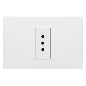 Enchufe simple 10A Luzica blanco  Bticino
