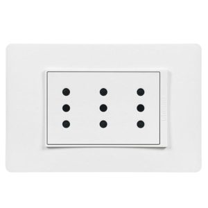 Enchufe triple 10A Luzica blanco Bticino